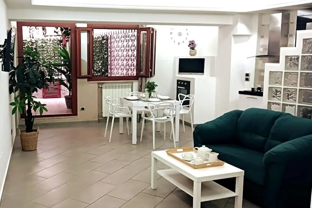 Borgo Loreto Napoli Italia